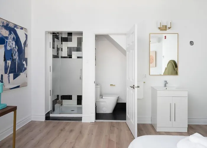 Penfield Suites Montreal