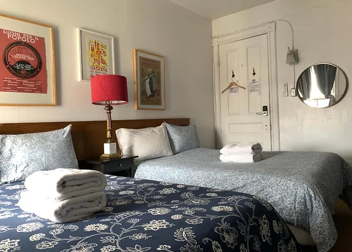 Pensione Popolo Montreal